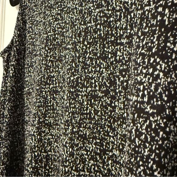 J Jill Wearever Collection Sleeveless Career Tank Blouse Black White Knit Small - Picture 3 of 7